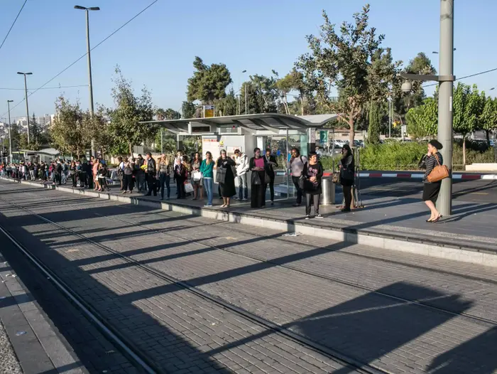 הרכבת הקלה בירושלים שם בוצע פיגוע הדריסה, אוקטובר 2014 (נועם מושקוביץ) הרכבת הקלה בירושלים שם בוצע פיגוע הדריסה, אוקטובר 2014 (נועם מושקוביץ)