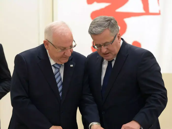 נשיא המדינה ראובן (רובי) ריבלין התקבל בקבלת פנים ממלכתית בארמון הנשיאות בורשה על ידי נשיא פולין ברוניסלאב קומורובסקי (לשכת העיתונות הממשלתית) נשיא המדינה ראובן (רובי) ריבלין התקבל בקבלת פנים ממלכתית בארמון הנשיאות בורשה על ידי נשיא פולין ברוניסלאב קומורובסקי (לשכת העיתונות הממשלתית)