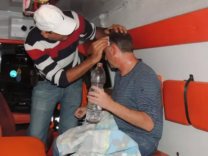 גבר הותקף בטייבה על ידי מקומיים שהוציאו אותו ממכוניתו ושרפו אותה, נובמבר 2014 (מערכת וואלה! NEWS , עומר רביע) גבר הותקף בטייבה על ידי מקומיים שהוציאו אותו ממכוניתו ושרפו אותה, נובמבר 2014 (מערכת וואלה! NEWS , עומר רביע)