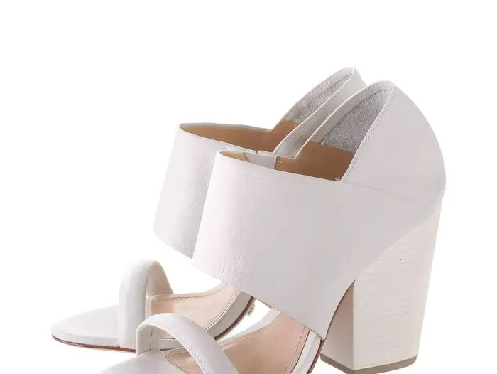 נעליים של SHOEZ ב-650 במקום 850 שקלים (יח"צ , צילום: יוסי מור) נעליים של SHOEZ ב-650 במקום 850 שקלים (יח"צ , צילום: יוסי מור)