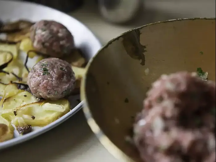 סינייה (נמרוד סונדרס) סינייה (נמרוד סונדרס)