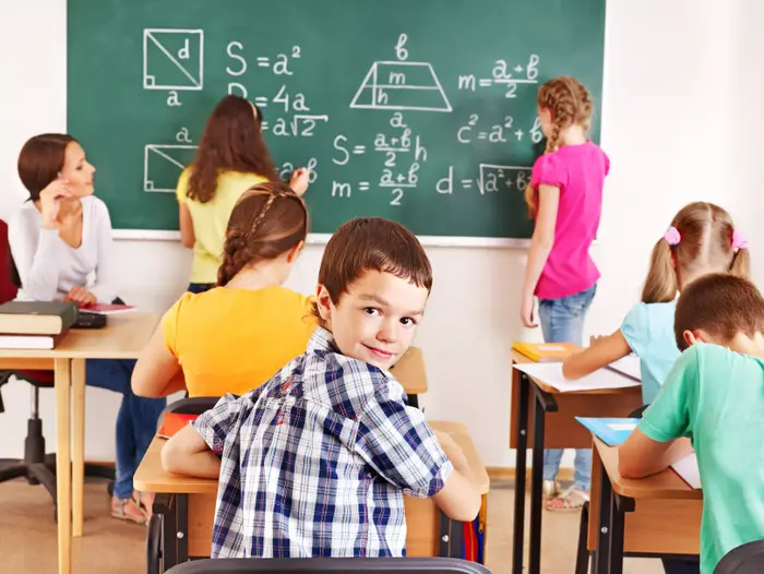 ילדים בכיתת לימוד (ShutterStock) ילדים בכיתת לימוד (ShutterStock)