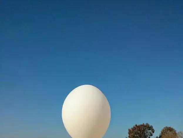 בלון פורח של גוגל (אתר רשמי , אתר רשמי, plus.google.com) בלון פורח של גוגל (אתר רשמי , אתר רשמי, plus.google.com)