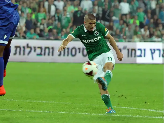 עידן ורד שחקן מכבי חיפה (אדריאן הרבשטיין) עידן ורד שחקן מכבי חיפה (אדריאן הרבשטיין)