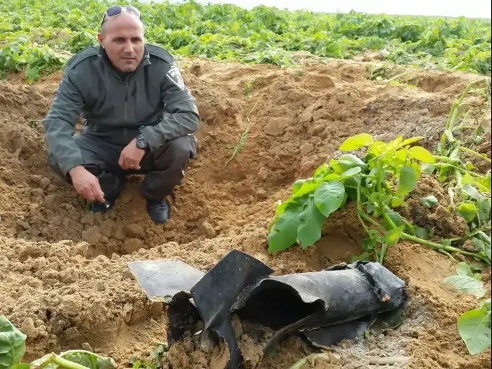 אתר נפילת רקטה, המועצה האזורית אשכול (שי מכלוף) אתר נפילת רקטה, המועצה האזורית אשכול (שי מכלוף)