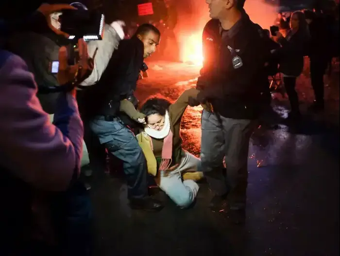 פינוי גבעת עמל 29.12.2014 (יותם רונן) פינוי גבעת עמל 29.12.2014 (יותם רונן)
