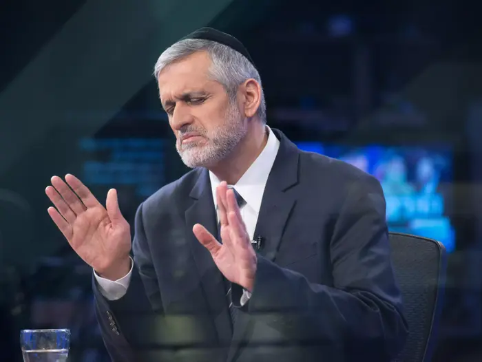אלי ישי באולפן וואלה, דצמבר 2014 (נמרוד סונדרס) אלי ישי באולפן וואלה, דצמבר 2014 (נמרוד סונדרס)