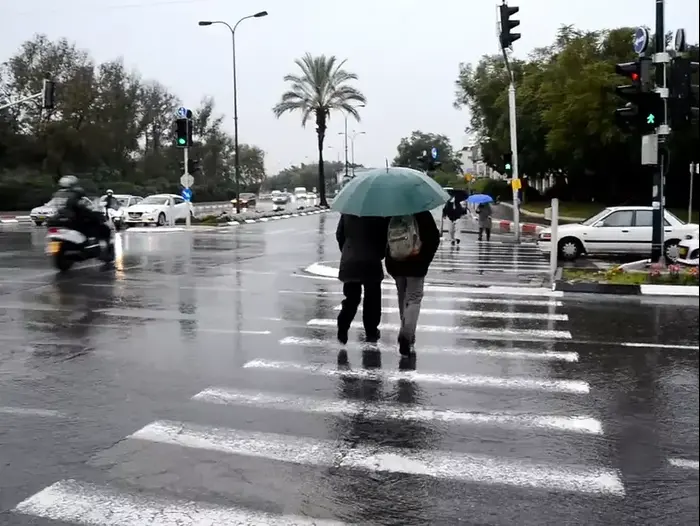 סוף שבוע חורפי וגשום, שלג בחרמון (ניב אהרונסון) סוף שבוע חורפי וגשום, שלג בחרמון (ניב אהרונסון)