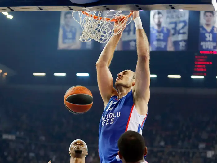 ננאד קרסטיץ' שחקן אנאדולו אפס (GettyImages) ננאד קרסטיץ' שחקן אנאדולו אפס (GettyImages)