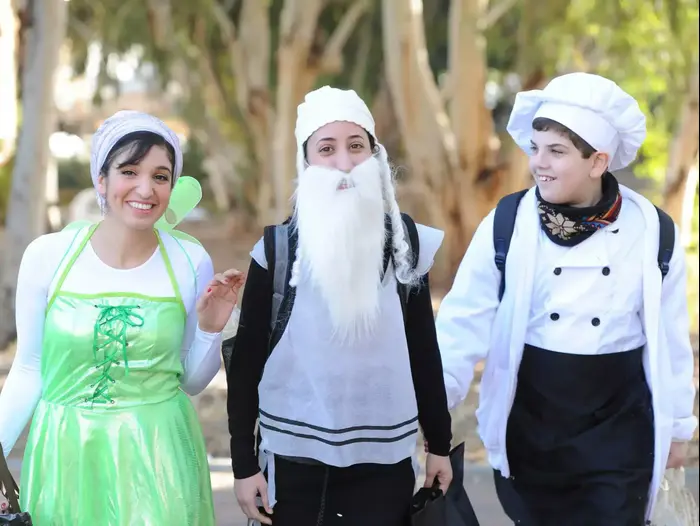 ילדים מתחפשים בבית הספר יד לבנים, פתח תקווה. מרץ 2015 (ראובן קסטרו) ילדים מתחפשים בבית הספר יד לבנים, פתח תקווה. מרץ 2015 (ראובן קסטרו)