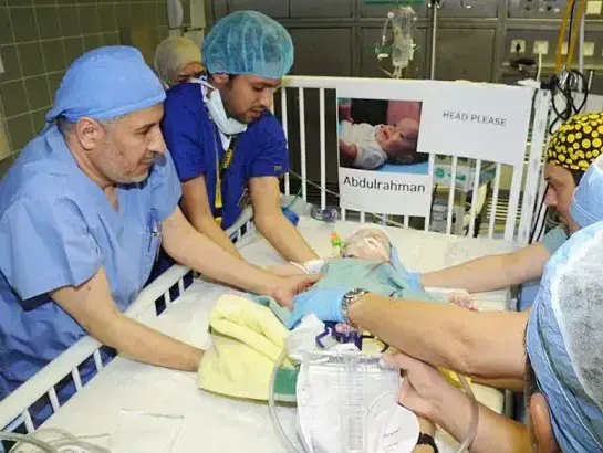 תאומים סיאמיים בערב הסעודית (צילום מסך) תאומים סיאמיים בערב הסעודית (צילום מסך)