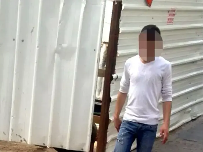 צעיר ערבי שהותקף בידי עשרות נערים יהודים בירושלים (מערכת וואלה! NEWS) צעיר ערבי שהותקף בידי עשרות נערים יהודים בירושלים (מערכת וואלה! NEWS)