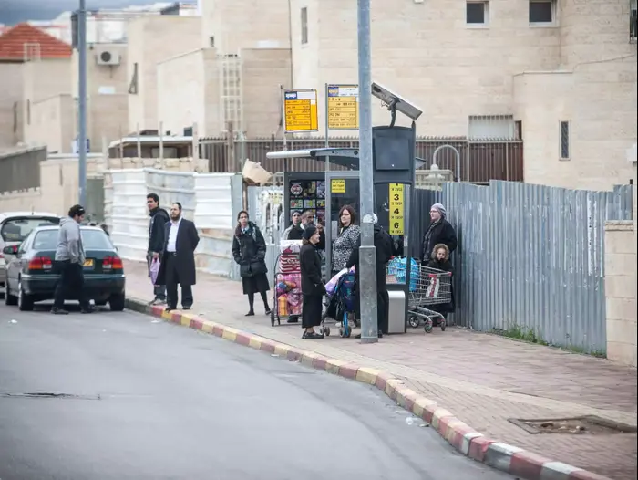 חרדים בבייתר עילית. מרץ 2015 (נועם מושקוביץ) חרדים בבייתר עילית. מרץ 2015 (נועם מושקוביץ)