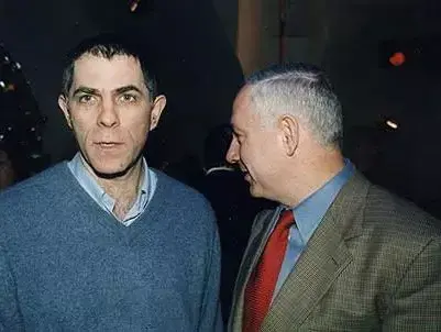 נוני מוזס ובנימין נתניהו (בוצ'צ'ו) נוני מוזס ובנימין נתניהו (בוצ'צ'ו)