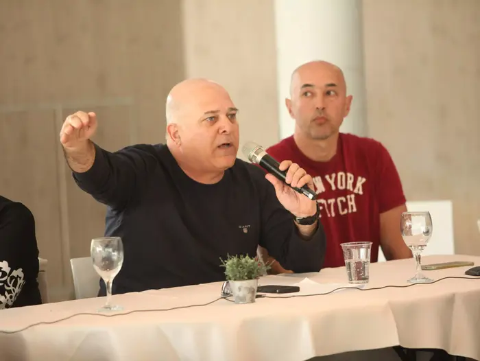 שולחן עגול של הרשות השנייה בנושא הטלוויזיה המסחרית בישראל (יח"צ , חן גלילי) שולחן עגול של הרשות השנייה בנושא הטלוויזיה המסחרית בישראל (יח"צ , חן גלילי)