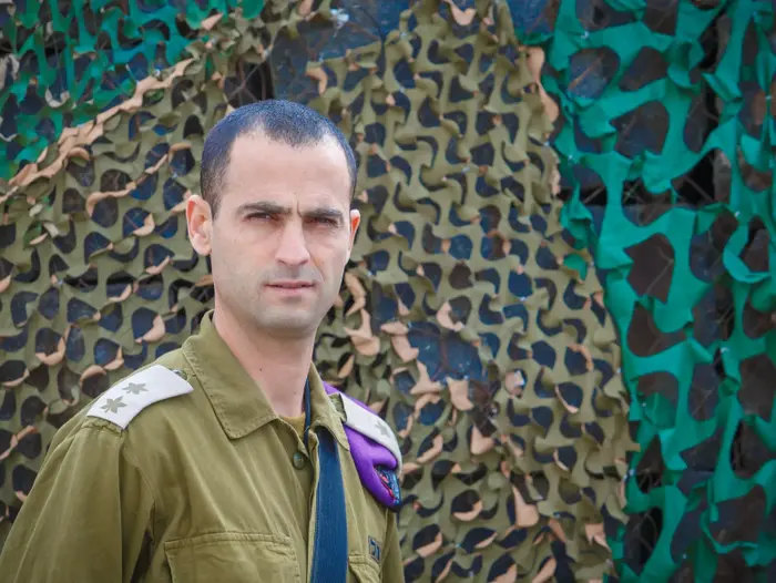 סא"ל אלי ג'ינו מפקד גדוד הסיור של גבעתי, מרץ 2015 (מערכת וואלה! NEWS , חמד אלמקת) סא"ל אלי ג'ינו מפקד גדוד הסיור של גבעתי, מרץ 2015 (מערכת וואלה! NEWS , חמד אלמקת)