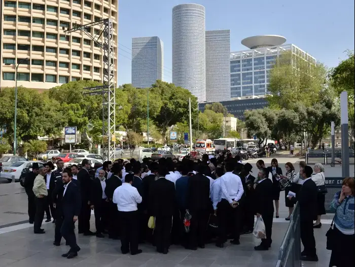 הרב יאשיהו פינטו בדיון לטיעונים לעונש. אפריל 2015 (ניב אהרונסון)