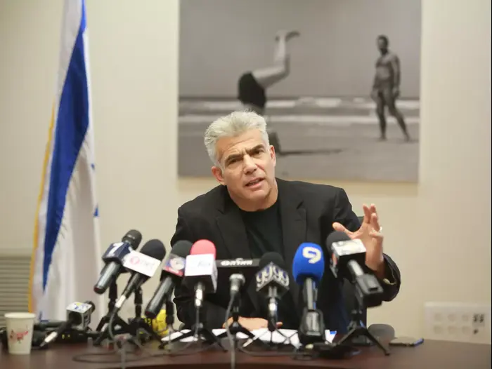 יאיר לפיד, יש עתיד, אפריל 2015 (טלי מאייר ) יאיר לפיד, יש עתיד, אפריל 2015 (טלי מאייר )