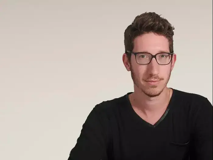אמיר צומר (ראובן קסטרו)