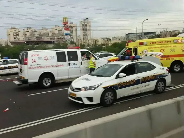 מתנדב במשטרה נהרג בתאונה במחלף גן רווה 11 במאי 2015 (חטיבת דובר המשטרה) מתנדב במשטרה נהרג בתאונה במחלף גן רווה 11 במאי 2015 (חטיבת דובר המשטרה)
