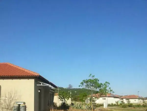 פצצת מרגמה נפלה לפני זמן קצר סמוך לגדר בגבול סוריה, מאי 2015 (מערכת וואלה! NEWS) פצצת מרגמה נפלה לפני זמן קצר סמוך לגדר בגבול סוריה, מאי 2015 (מערכת וואלה! NEWS)
