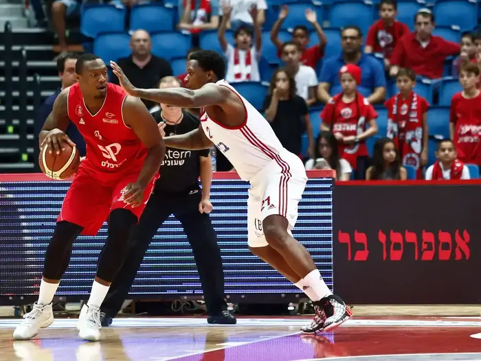 יינסי גייטס הפועל תל אביב דיון תומפסון הפועל ירושלים (מגד גוזני)