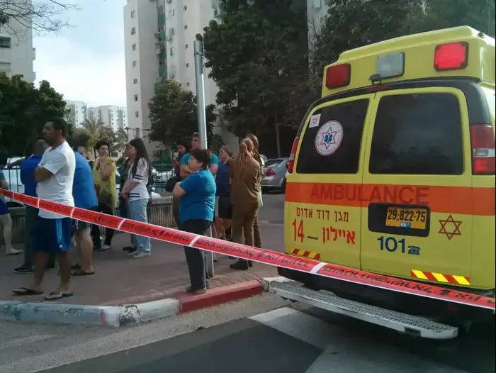 זירת הרצח בלוד, יוני 2015 (אבי כהן) זירת הרצח בלוד, יוני 2015 (אבי כהן)