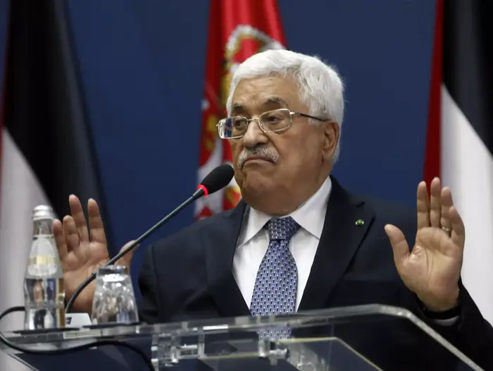 יו"ר הרשות הפלסטינית אבו מאזן בבלגרד, סרביה, 10 ביוני 2015 (AP) יו"ר הרשות הפלסטינית אבו מאזן בבלגרד, סרביה, 10 ביוני 2015 (AP)