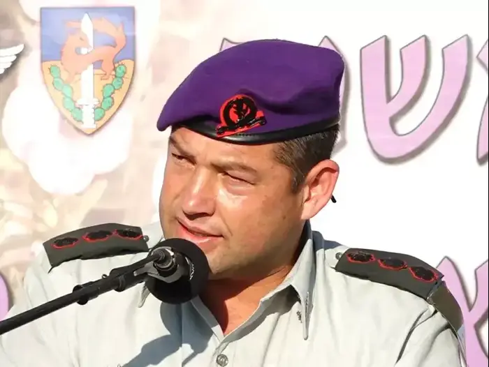 אל"מ וינטר משיב לביקורות: "על אחים לא יורים" (צילום מסך) אל"מ וינטר משיב לביקורות: "על אחים לא יורים" (צילום מסך)