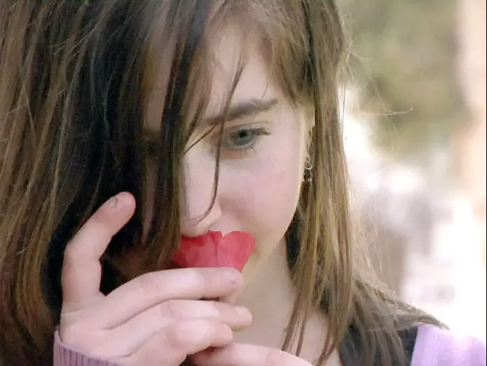 נשים בין קודש לחול (יח"צ) נשים בין קודש לחול (יח"צ)