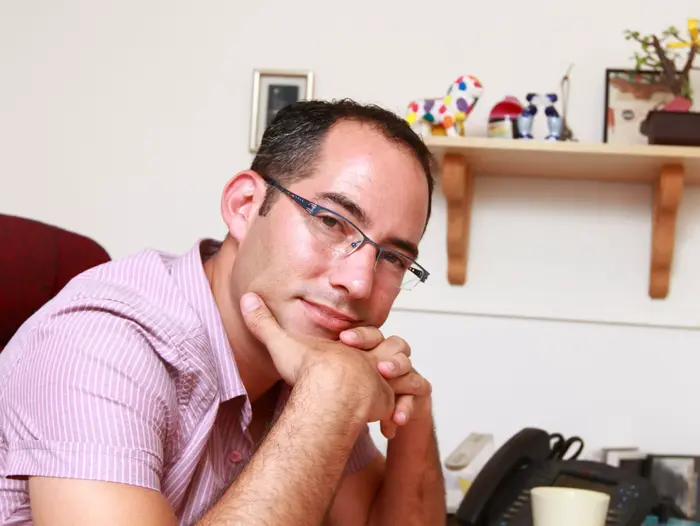 יונתן גר (מערכת וואלה! NEWS , עומר מסינגר)
