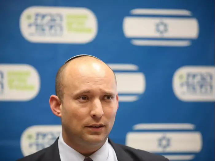 שר החינוך נפתלי בנט, ישיבת סיעת הבית היהודי, הכנסת, 20 ביולי 2015 (נועם מושקוביץ) שר החינוך נפתלי בנט, ישיבת סיעת הבית היהודי, הכנסת, 20 ביולי 2015 (נועם מושקוביץ)