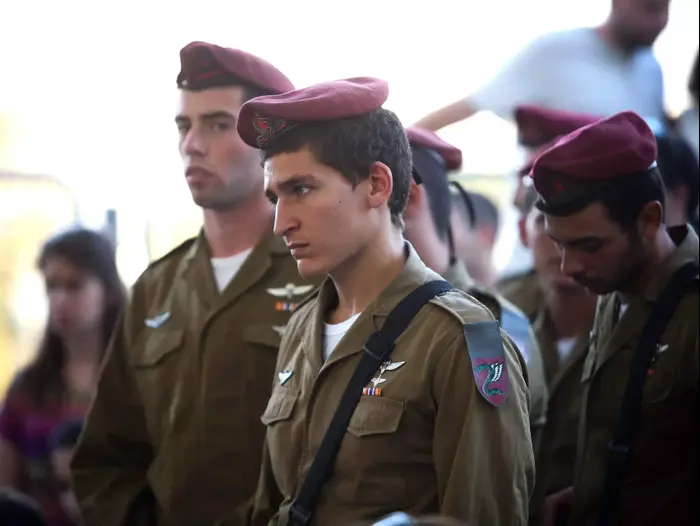 אזכרה לסמ"ר לי מט, הר הרצל, 23 ביולי 2015 (נועם מושקוביץ) אזכרה לסמ"ר לי מט, הר הרצל, 23 ביולי 2015 (נועם מושקוביץ)