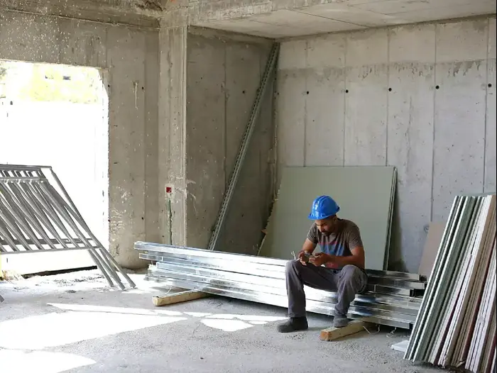 בטיחות באתרי בנייה (דרור עינב) בטיחות באתרי בנייה (דרור עינב)