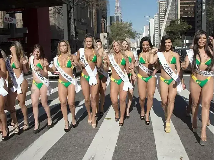 תחרות מיס באם באם (אתר רשמי , דיילי מייל) תחרות מיס באם באם (אתר רשמי , דיילי מייל)
