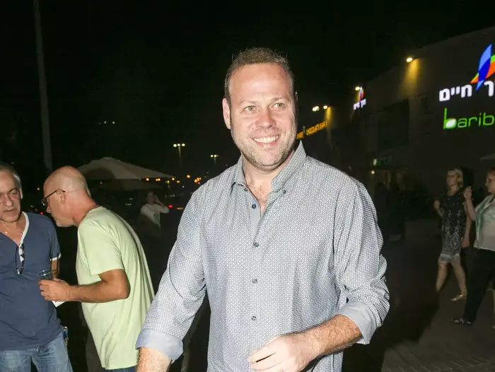 אדיר מילר (רפי דלויה) אדיר מילר (רפי דלויה)