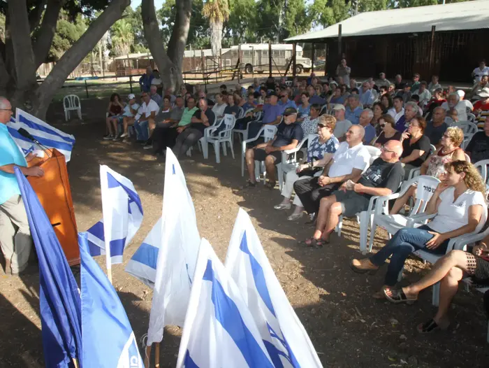 חנוכת שיפוץ המבנה של משפחת לייזרוביץ', אוגוסט 2015 (שלומי גבאי) חנוכת שיפוץ המבנה של משפחת לייזרוביץ', אוגוסט 2015 (שלומי גבאי)