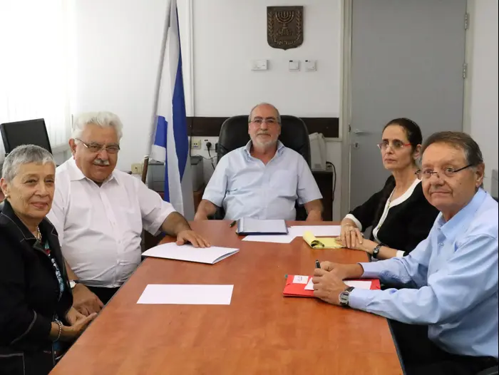 הוועדה המקצועית-ציבורית להצעת מועמדים למשרת היועץ המשפטי לממשלה, אוגוסט 2015 (מערכת וואלה! NEWS , שאול גולן) הוועדה המקצועית-ציבורית להצעת מועמדים למשרת היועץ המשפטי לממשלה, אוגוסט 2015 (מערכת וואלה! NEWS , שאול גולן)