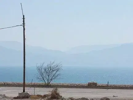 בולען חדש שנוצר באזור ים המלח, ספטמבר 2015 (מערכת וואלה! NEWS , ארגון אקופיס (ידידי כדור הארץ)) בולען חדש שנוצר באזור ים המלח, ספטמבר 2015 (מערכת וואלה! NEWS , ארגון אקופיס (ידידי כדור הארץ))