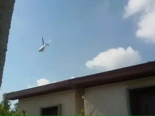 מסוק שהוזנק בלהבים למעקב אחרי שלושה חשודים בפריצה, ספטמבר 2015 (אתר רשמי , פייסבוק) מסוק שהוזנק בלהבים למעקב אחרי שלושה חשודים בפריצה, ספטמבר 2015 (אתר רשמי , פייסבוק)
