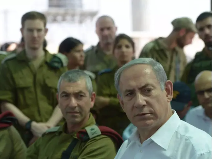 סיור ראש הממשלה בנימין נתניהו באיזור ירושלים. ספטמבר 2015 (לשכת העיתונות הממשלתית , עמוס בן גרשום) סיור ראש הממשלה בנימין נתניהו באיזור ירושלים. ספטמבר 2015 (לשכת העיתונות הממשלתית , עמוס בן גרשום)