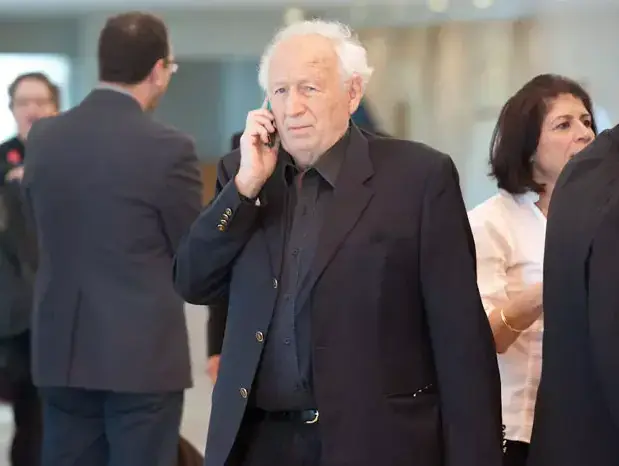 מישאל חשין (עומר מירון) מישאל חשין (עומר מירון)