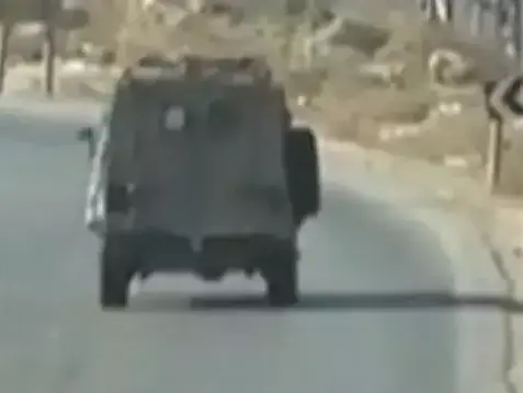 חיילים תקפו עיתונאים של סוכנות הידיעות הצרפתית ליד שכם (צילום מסך) חיילים תקפו עיתונאים של סוכנות הידיעות הצרפתית ליד שכם (צילום מסך)
