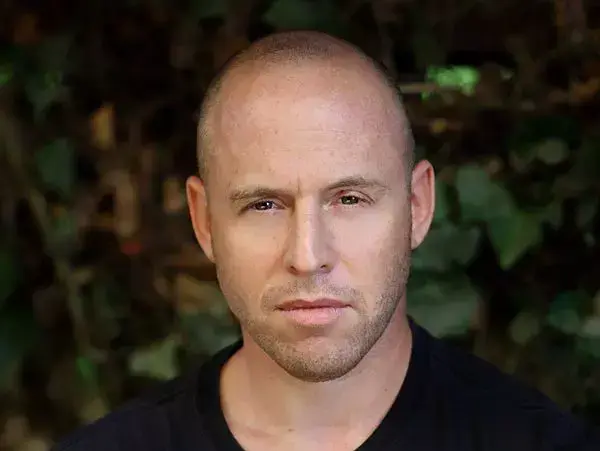 איתי אשר (מערכת וואלה! NEWS , ויקיפדיה) איתי אשר (מערכת וואלה! NEWS , ויקיפדיה)