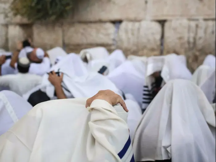 ברכת כהנים בכותל, ספטמבר 2015 (נועם מושקוביץ) ברכת כהנים בכותל, ספטמבר 2015 (נועם מושקוביץ)
