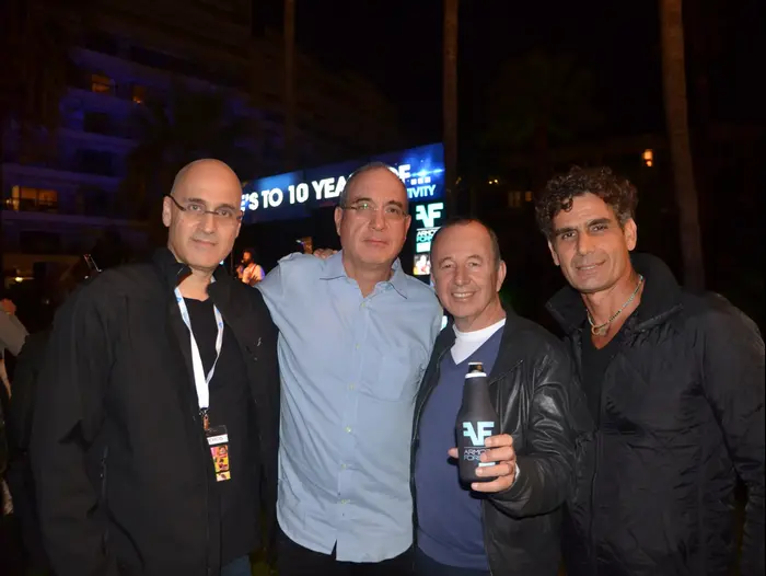 חגיגות אבי ארמוזה (מערכת וואלה! NEWS , אלעד אדלמן) חגיגות אבי ארמוזה (מערכת וואלה! NEWS , אלעד אדלמן)
