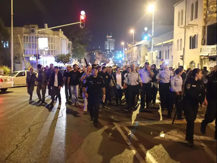 הפגנת פעילי להב"ה בגן סאקר, ירושלים, 8 באוקטובר 2015 (נועם מושקוביץ) הפגנת פעילי להב"ה בגן סאקר, ירושלים, 8 באוקטובר 2015 (נועם מושקוביץ)
