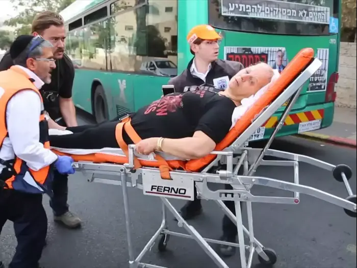 שלושה צעירים נפצעו בפיגועי דקירה בגבעת התחמושת ופסגת זאב (יותם רונן) שלושה צעירים נפצעו בפיגועי דקירה בגבעת התחמושת ופסגת זאב (יותם רונן)