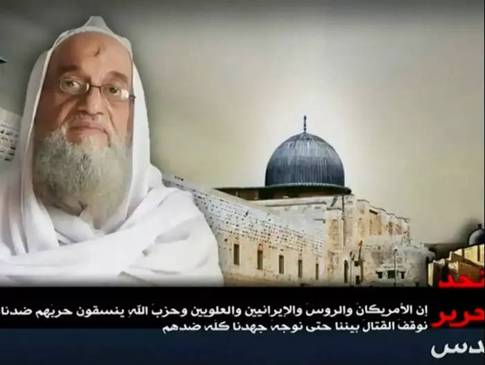 א-זוואהירי במסר לדאעש: "עלינו להתאחד נגד הרוסים והאמריקנים" (רויטרס) א-זוואהירי במסר לדאעש: "עלינו להתאחד נגד הרוסים והאמריקנים" (רויטרס)