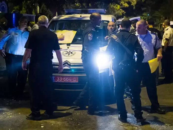 סריקות אחר האסיר הנמלט ירון סנקר בראשון לציון (יותם רונן) סריקות אחר האסיר הנמלט ירון סנקר בראשון לציון (יותם רונן)